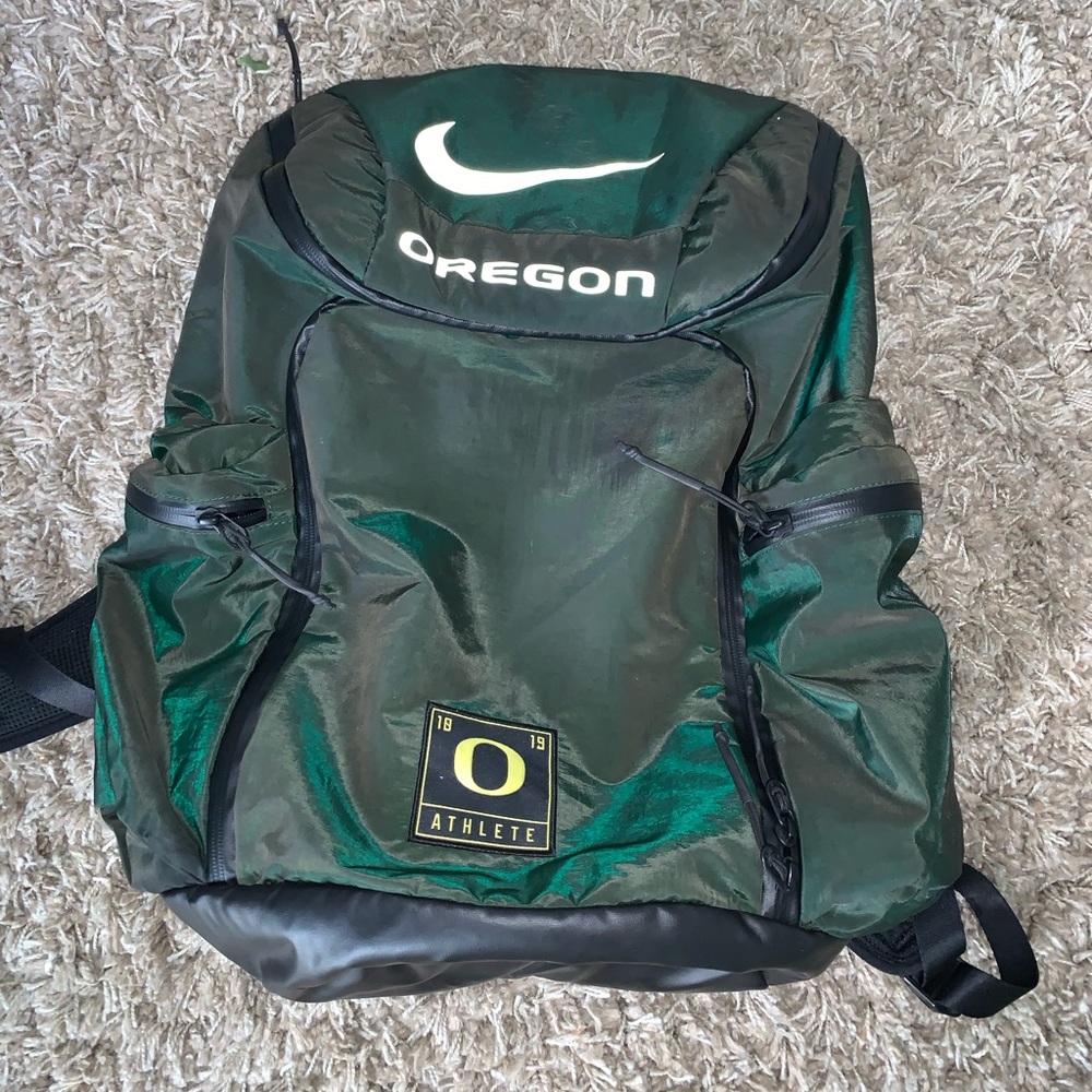 U OF O ISSUED GAME-DAY BACKPACK